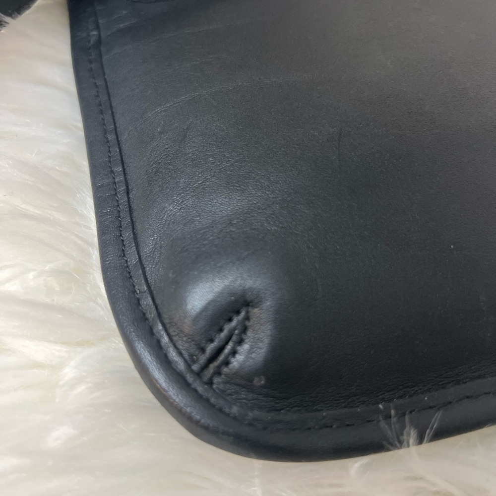 Vintage Coach #9142 Classic Black Leather Shoulder Bag - Picture 8 of 10